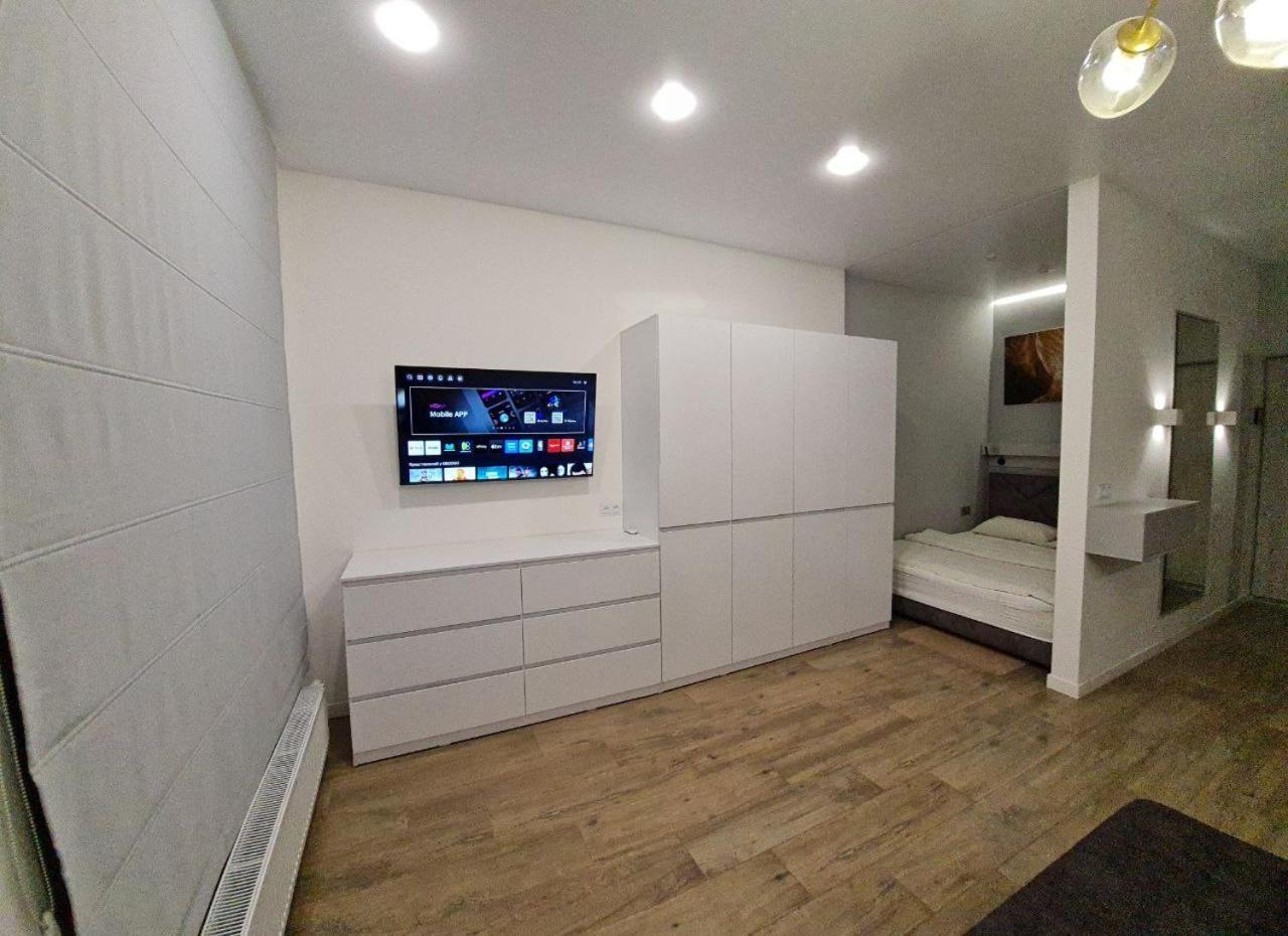 Apartplus - Затишні Апартаменти Днепър Екстериор снимка